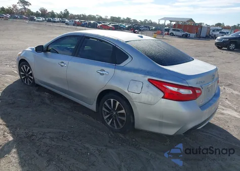 2016 Nissan Altima 2.5 Sv z USA, uszkodzony, nr VIN 1N4AL3AP7GC140750